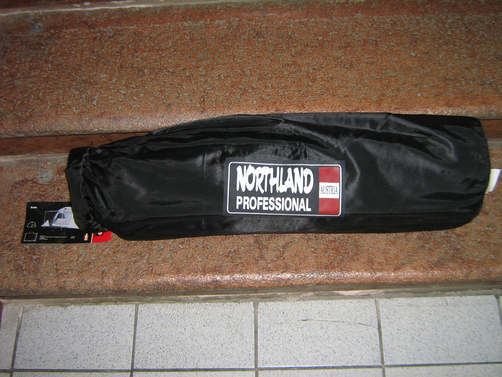 Northland 3-4 személyes új, de csomagolás sérült sátrak